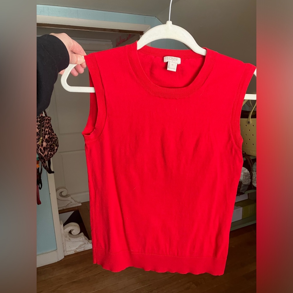 Lightweight J.Crew sleeveless sweater ❤️